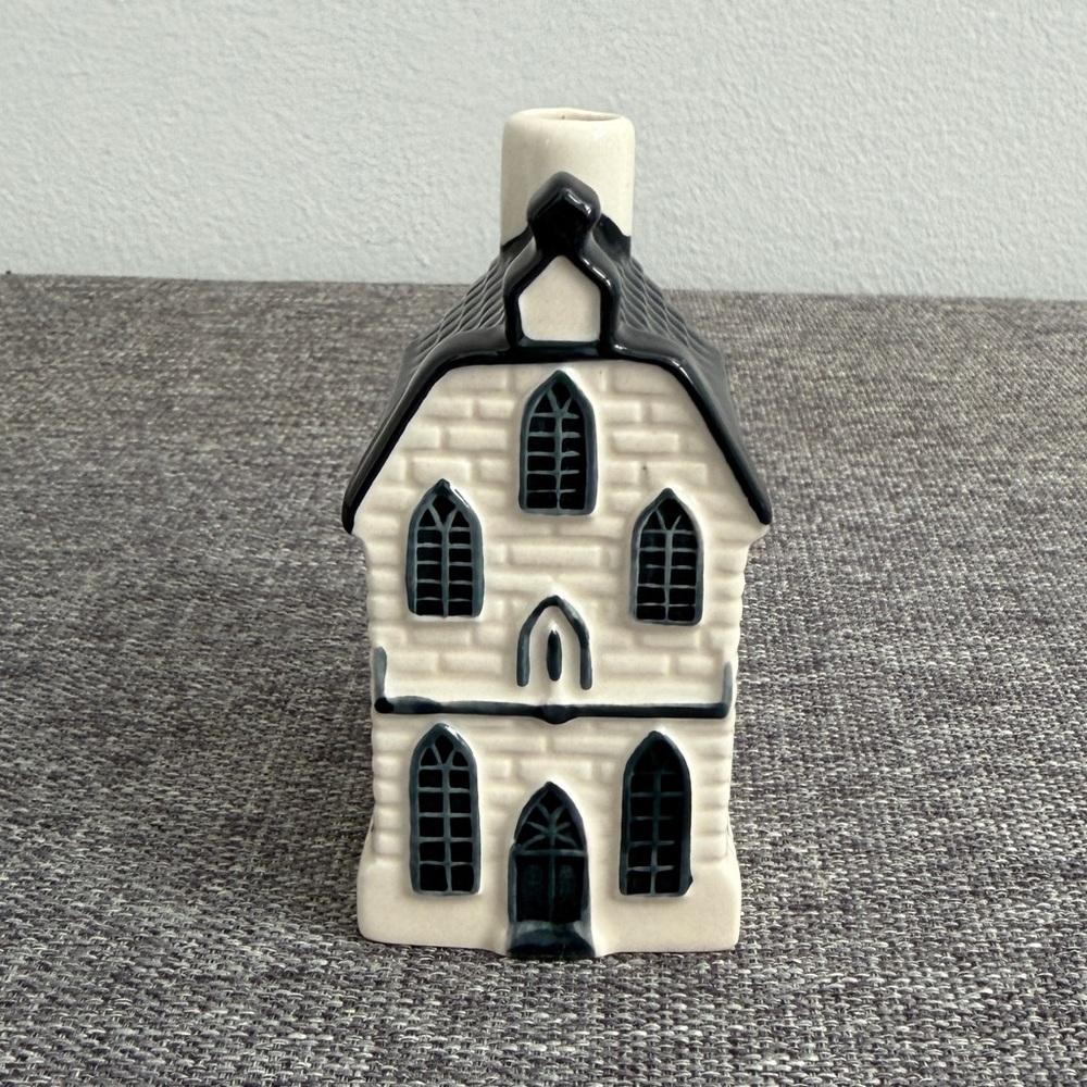 KLM Airlines Vintage 2006 Bols Blue Delft Miniature Ceramic Church #7 EMPTY - Picture 12 of 12
